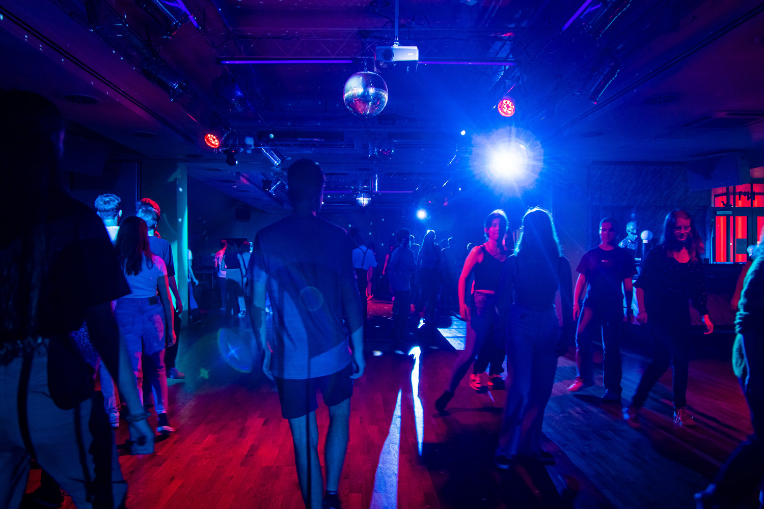 20221015 Tanzparty 1954